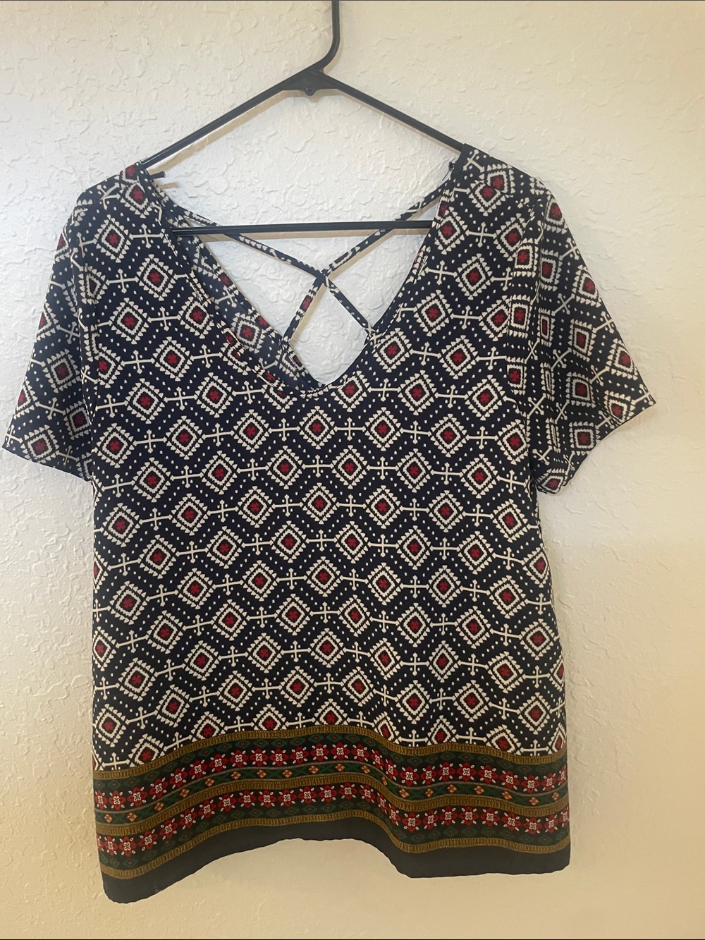 Sienna Sky Black Geo Print Short Sleeve Top with Back Strap